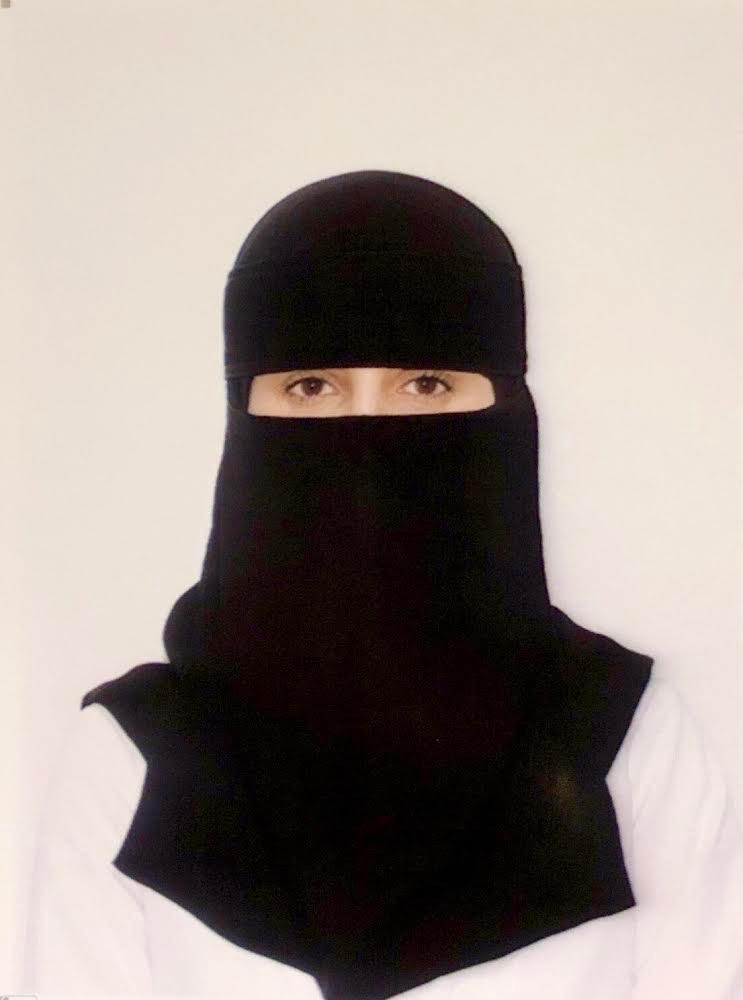 نوره الزبن - صورة الأخصائي